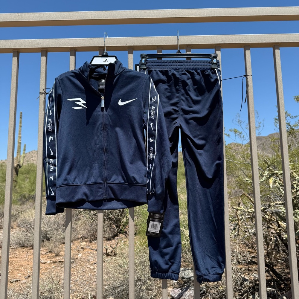 ⬇️💲Nike NWT (3 Brand) Blue Athletic Set